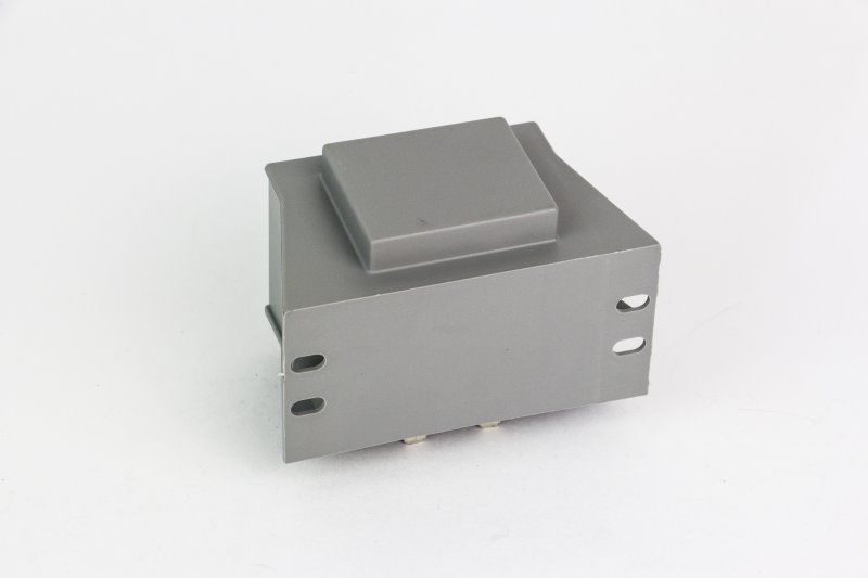 Transformátor 230V / 24V Makrai 2